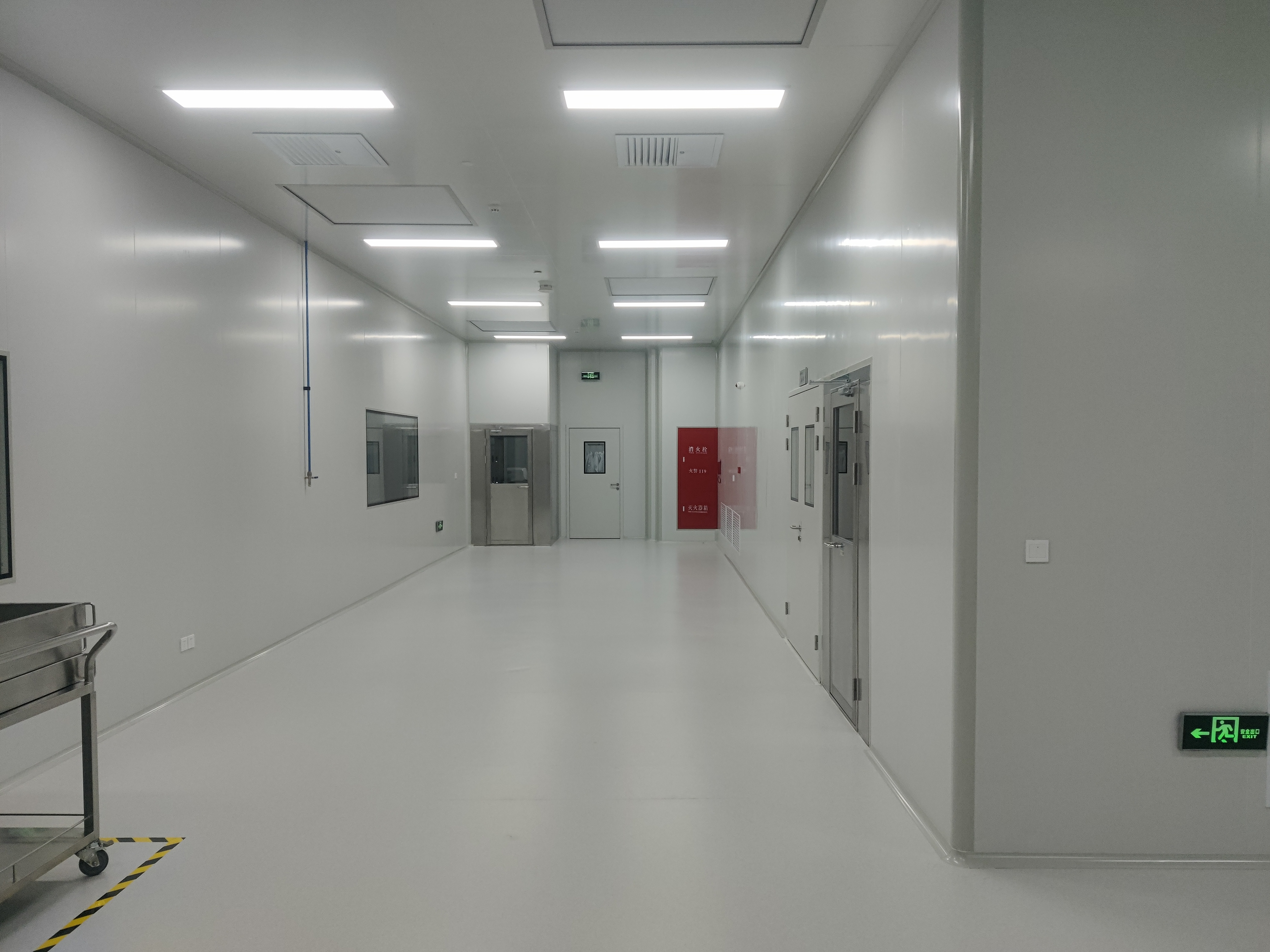 上海浦東臨港某集成電路凈化廠(chǎng)房裝修工程