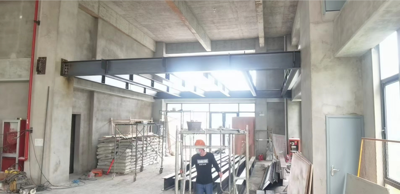 鋼結構夾層主梁副梁連接施工